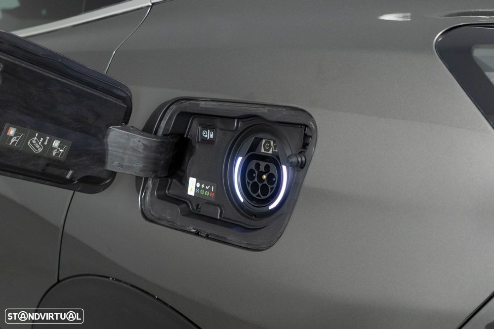 Peugeot 3008 1.6 Hybrid GT e-EAT8 - 19