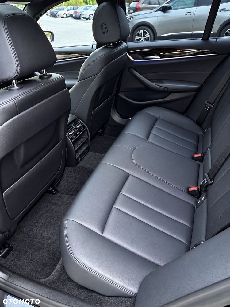 BMW Seria 5 - 19
