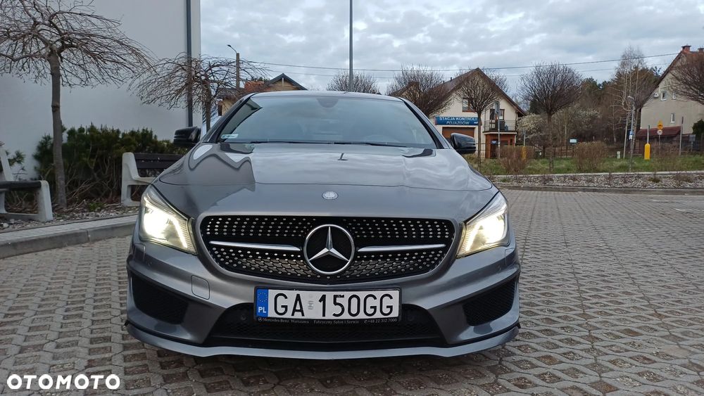 Mercedes-Benz CLA 200 7G-DCT AMG Line - 3
