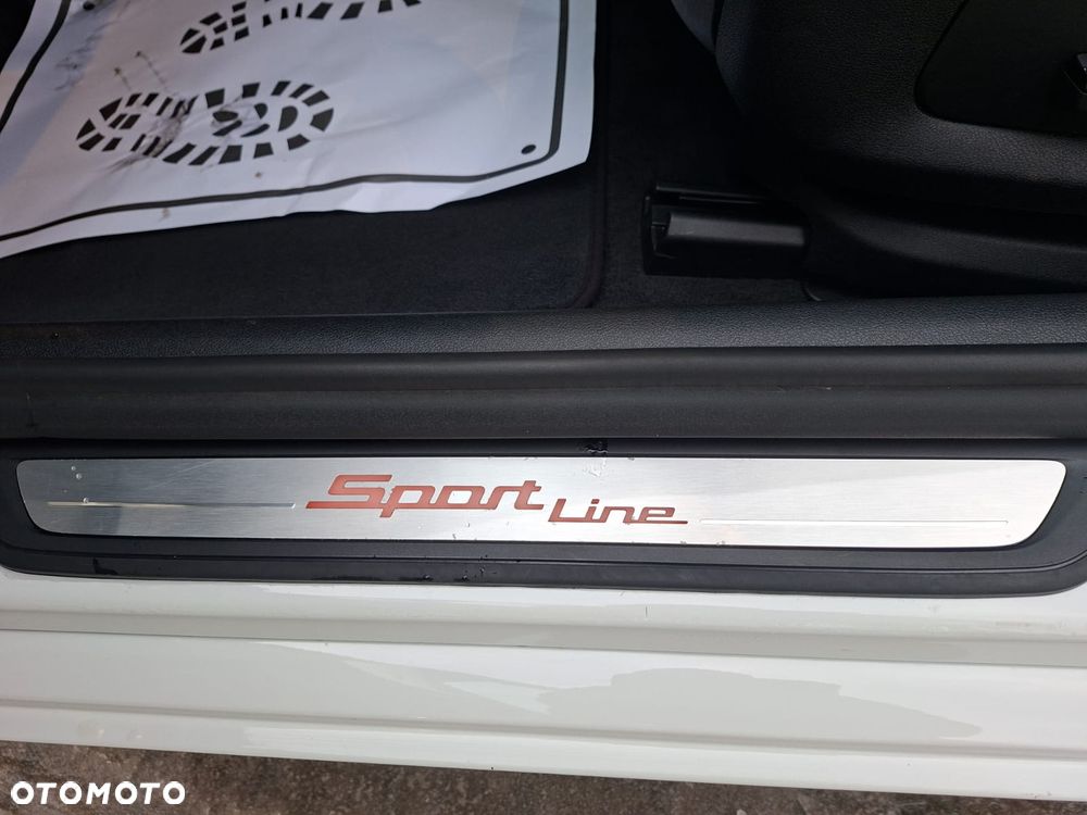BMW Seria 5 518d Sport Line - 17
