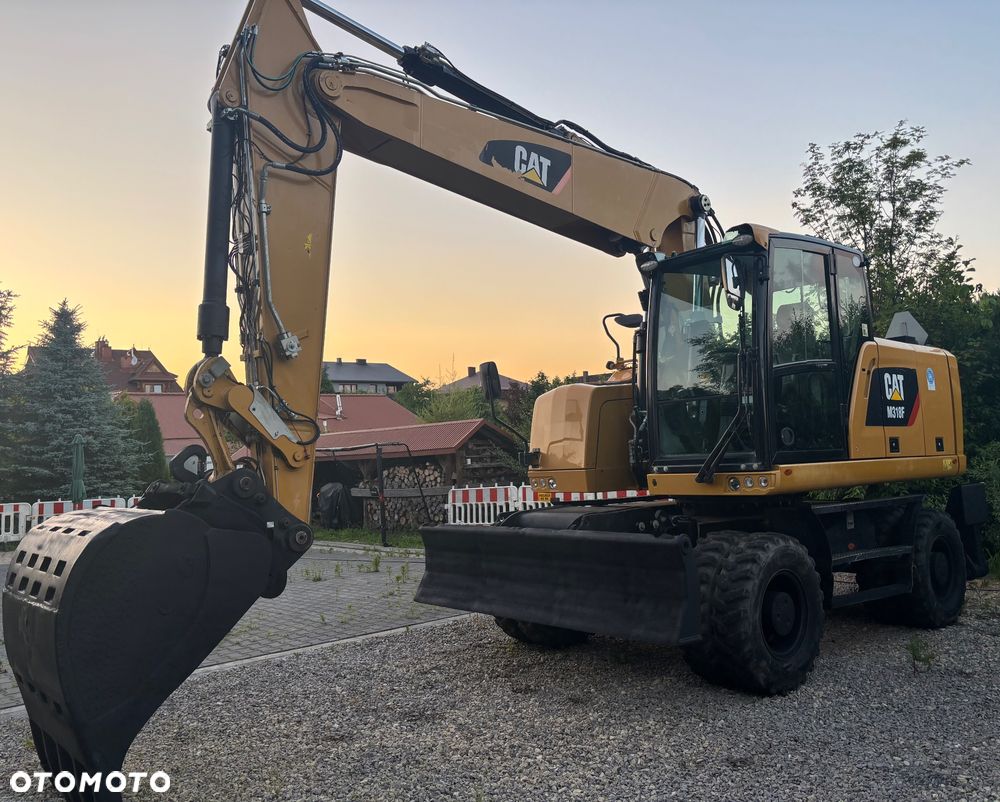 Caterpillar CAT M318F ROK 2019 PODPORY PLUG 1 WLASCICIEL - 4