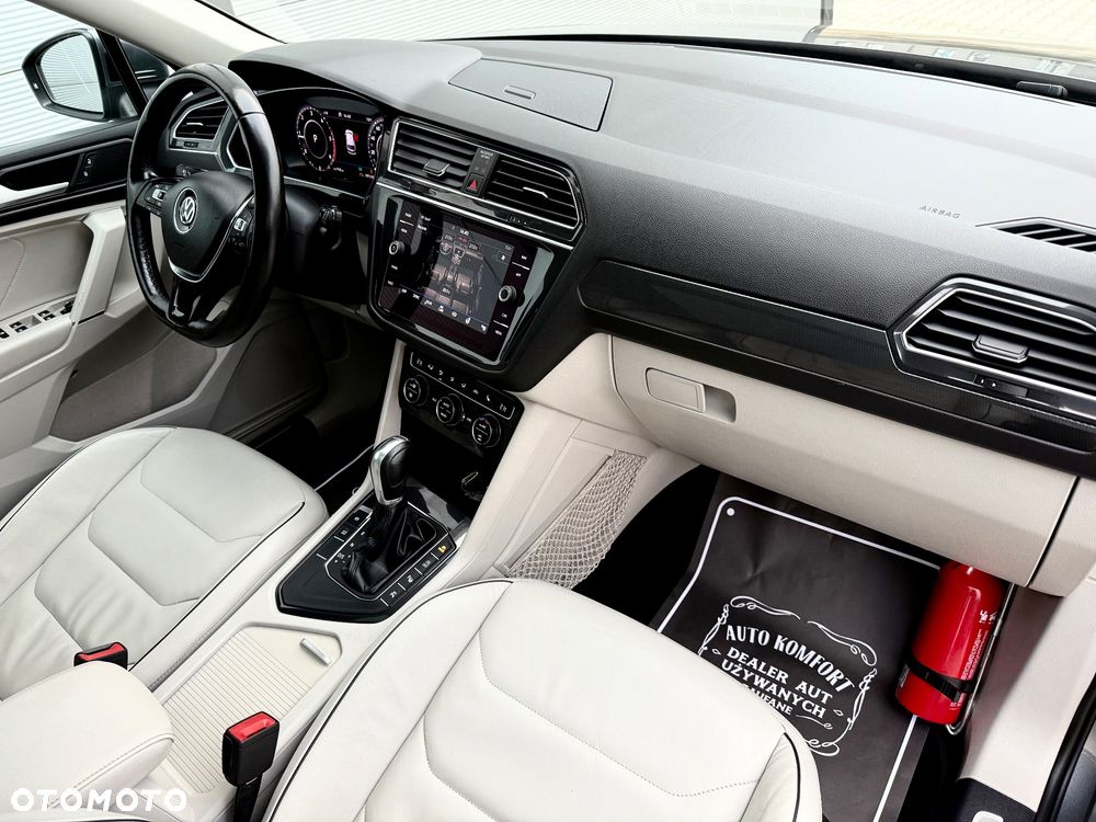 Volkswagen Tiguan Allspace 2.0 TDI SCR 4Motion DSG R-Line - 32