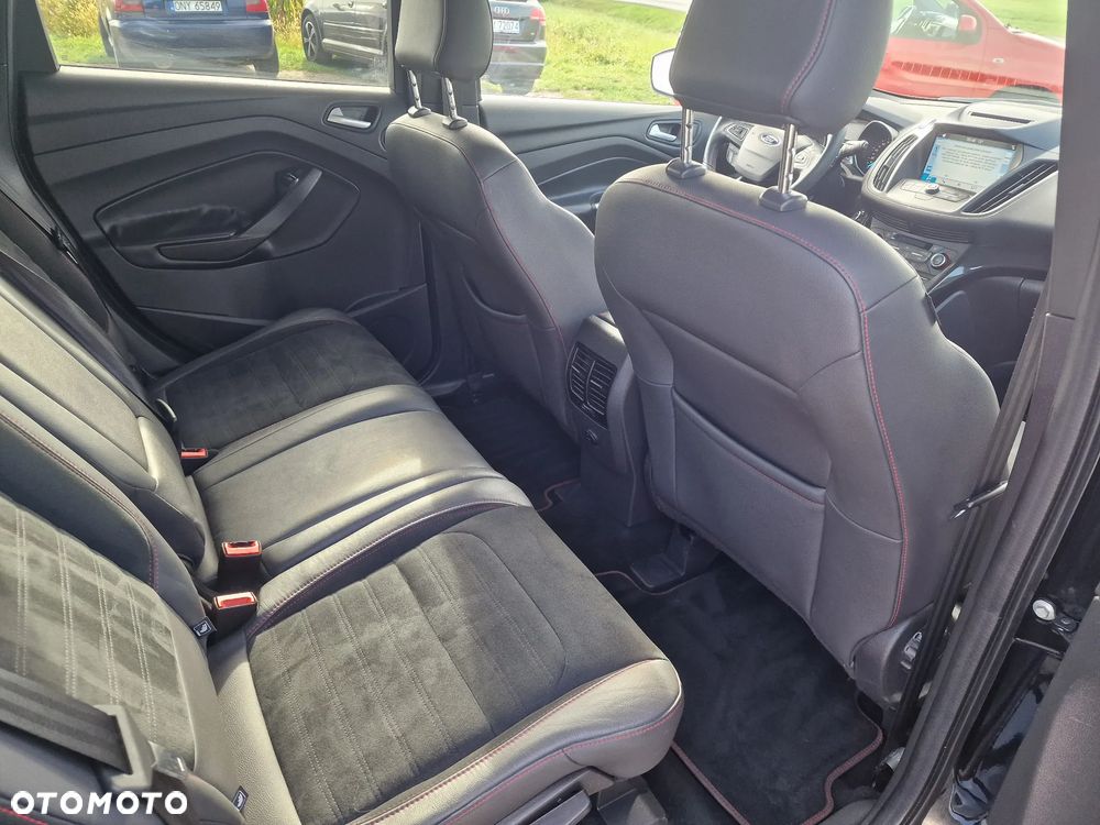 Ford Kuga 1.5 EcoBoost 2x4 ST-Line - 18