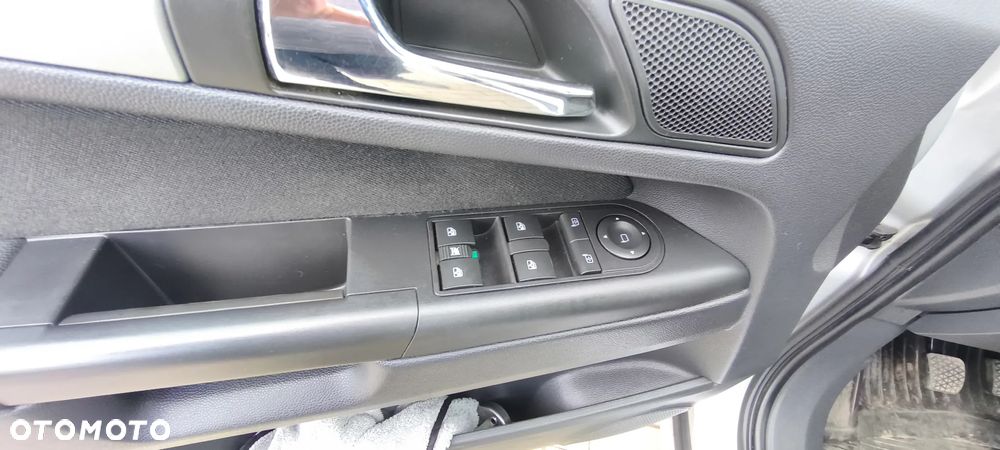 Opel Zafira 1.8 Cosmo - 9