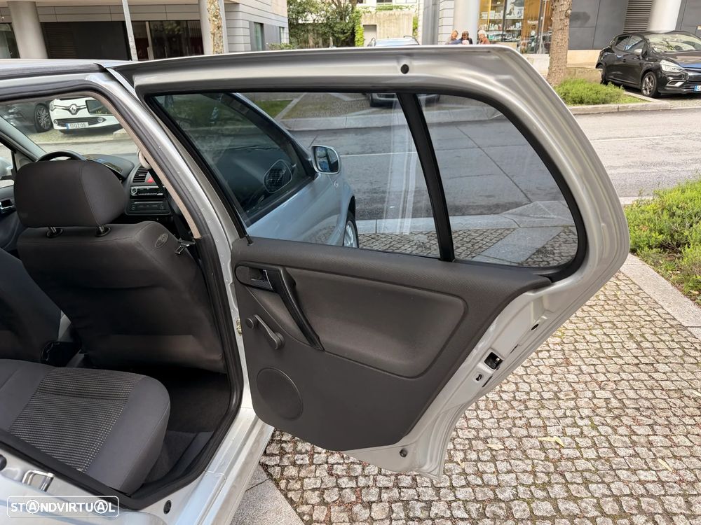 VW Polo Classic 1.6 Confl TA+AC - 22