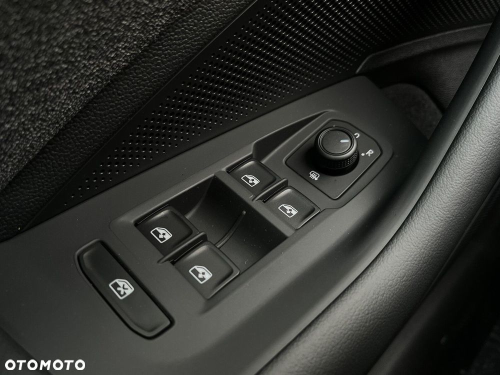 Volkswagen Passat - 36