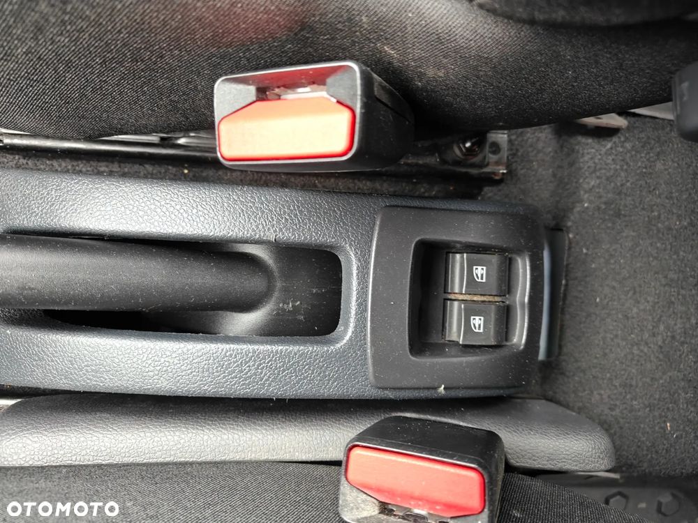 Dacia Sandero 0.9 TCe Laureate - 19