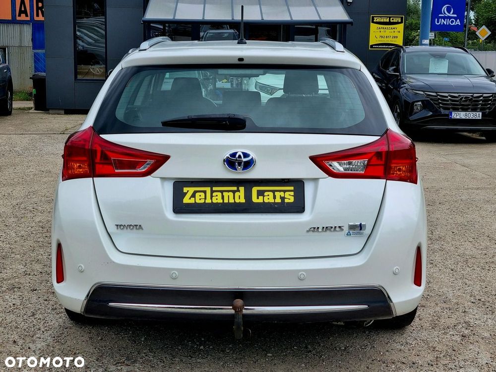 Toyota Auris Hybrid 135 Comfort - 6