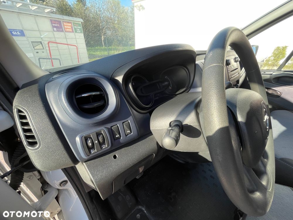 Opel VIVARO - 9