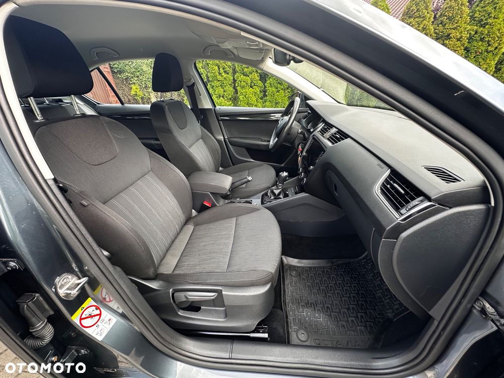 Skoda Octavia 2.0 TDI Style DSG - 19