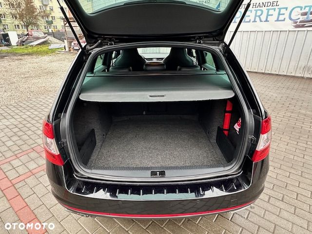 Skoda Octavia 2.0 TDI DSG RS - 7