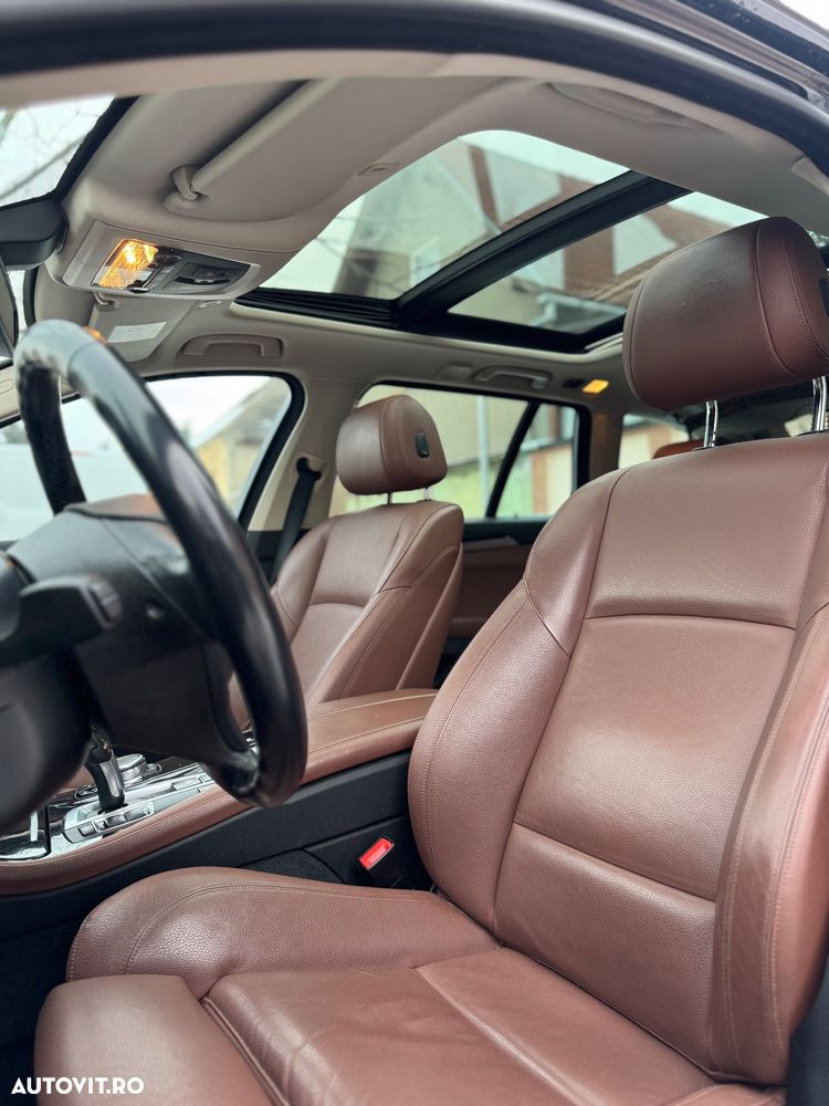 BMW Seria 5 520d Aut. Luxury Line - 12