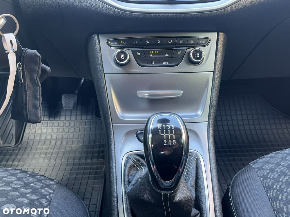 Opel Astra - 19