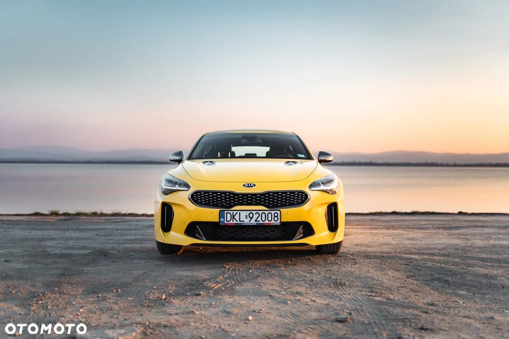 Kia Stinger 3.3 T-GDI AWD OPF GT - 12