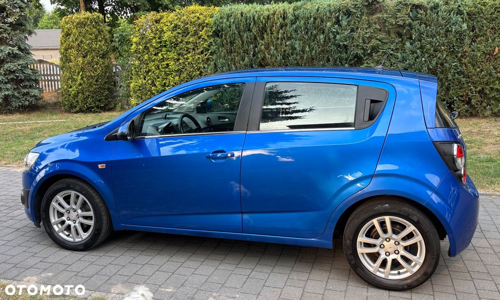 Chevrolet Aveo 1.6 LTZ S/S - 14