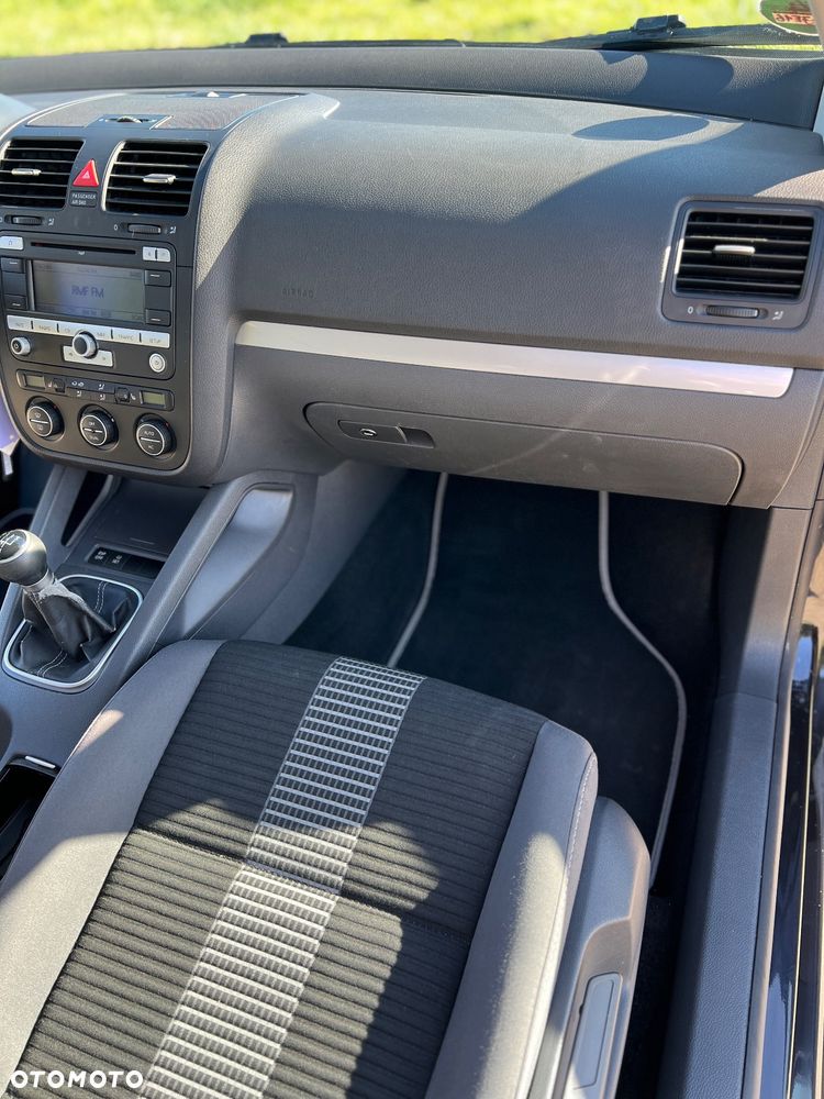 Volkswagen Jetta Diesel Comfortline - 25