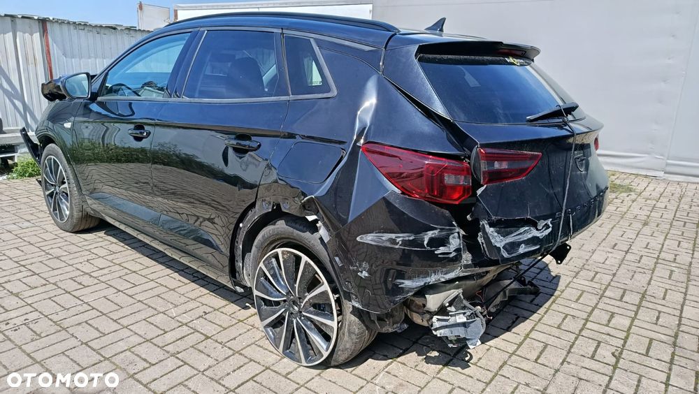 Opel Grandland 1.6 DI Automatik Elegance - 3