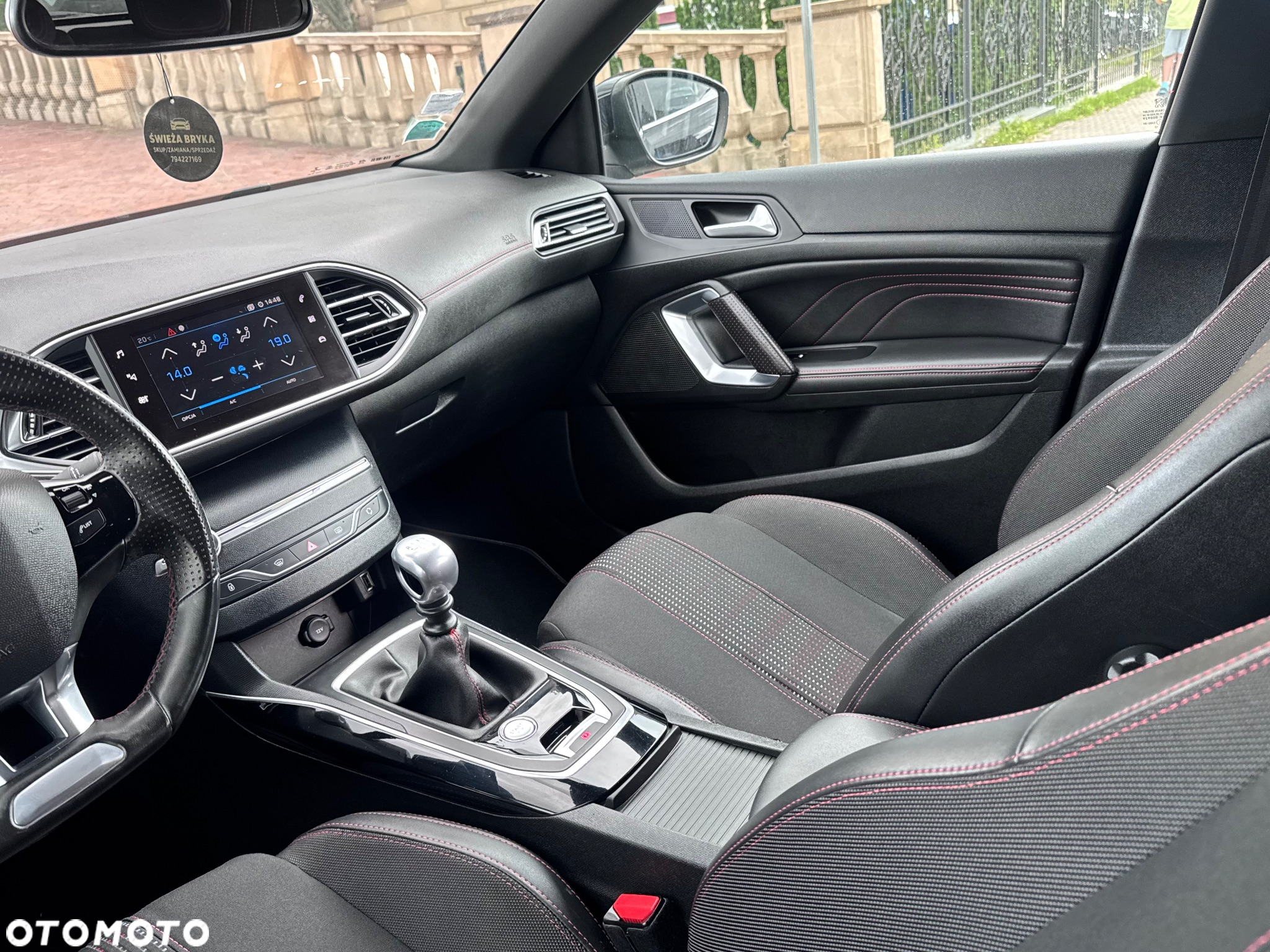 Peugeot 308 1.2 PureTech Allure S&S - 31