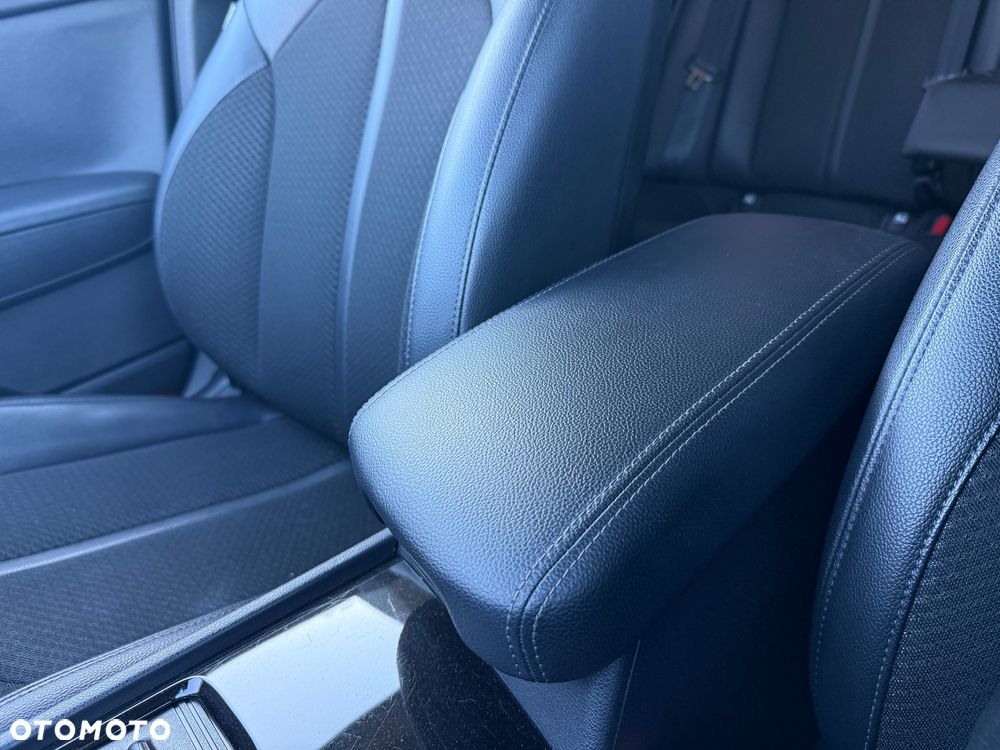 Kia Optima 1.7 CRDI XL DCT - 31