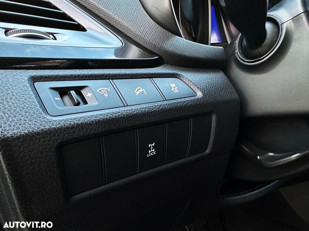 Hyundai Santa Fe blue 2.0 CRDI 4WD Premium - 16