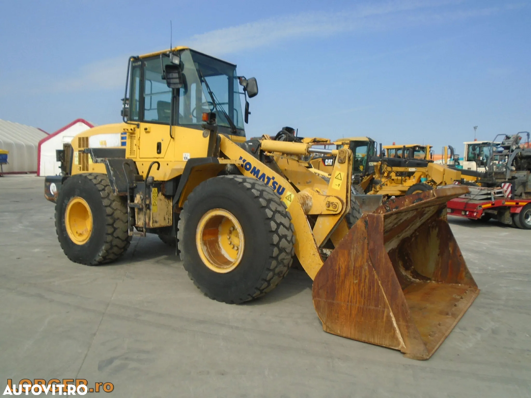 Komatsu WA200-5H - 4