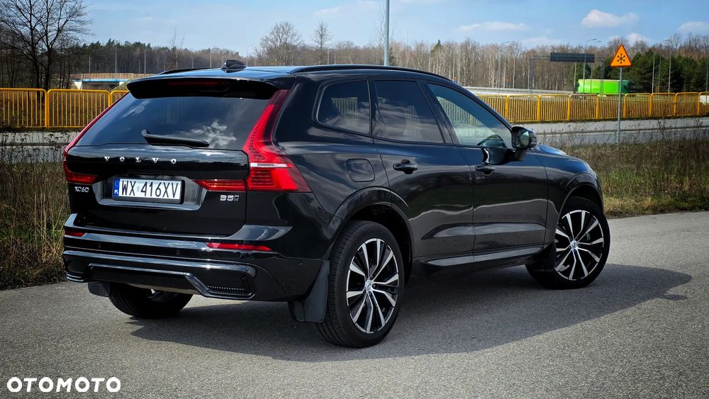 Volvo XC 60 B5 B AWD Plus Dark - 12