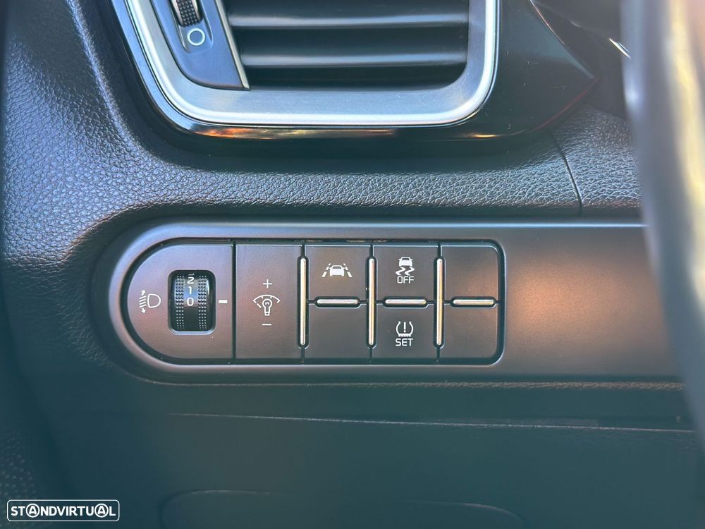 Kia Ceed SW 1.6 CRDi MHEV Drive - 17