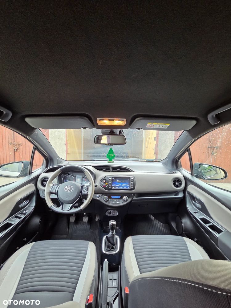 Toyota Yaris 1.5 Selection - 17