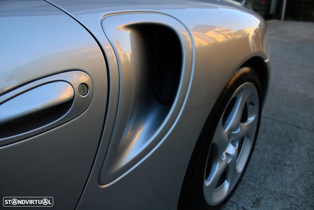 Porsche 911 (996) Turbo - 46