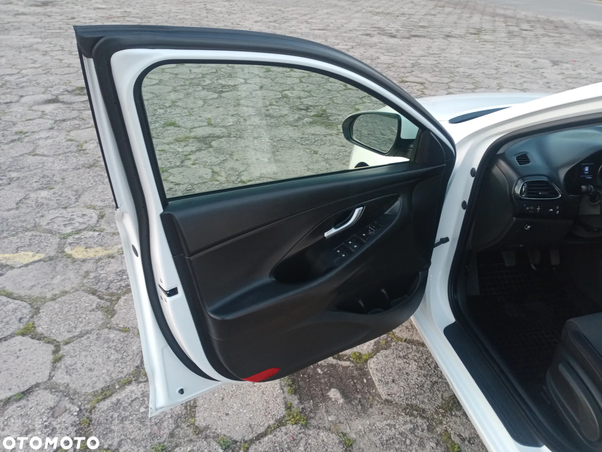 Hyundai i30 1.4 Comfort - 11