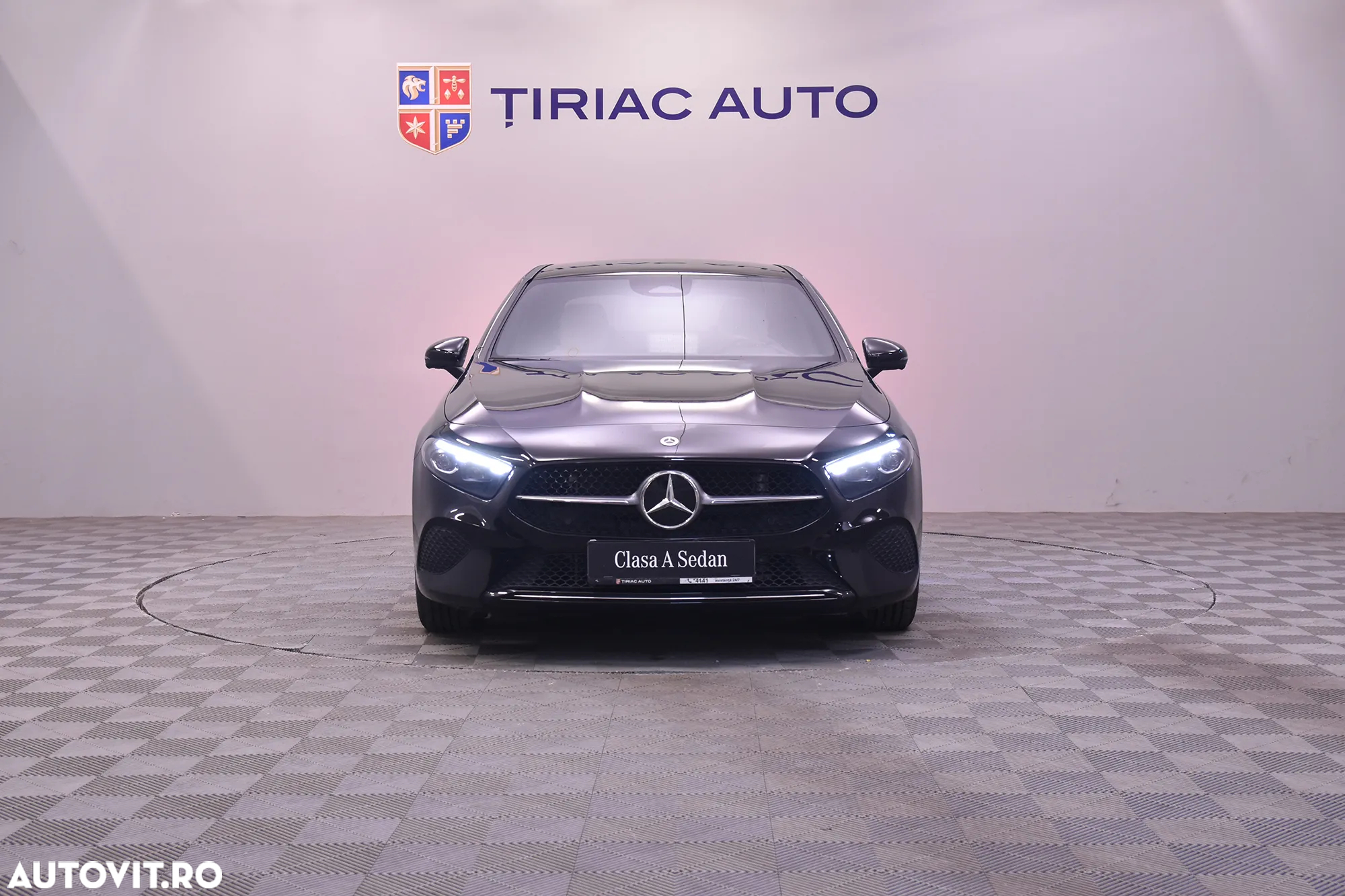 Mercedes-Benz A 220 4MATIC MHEV 8G-DCT Sedan - 6