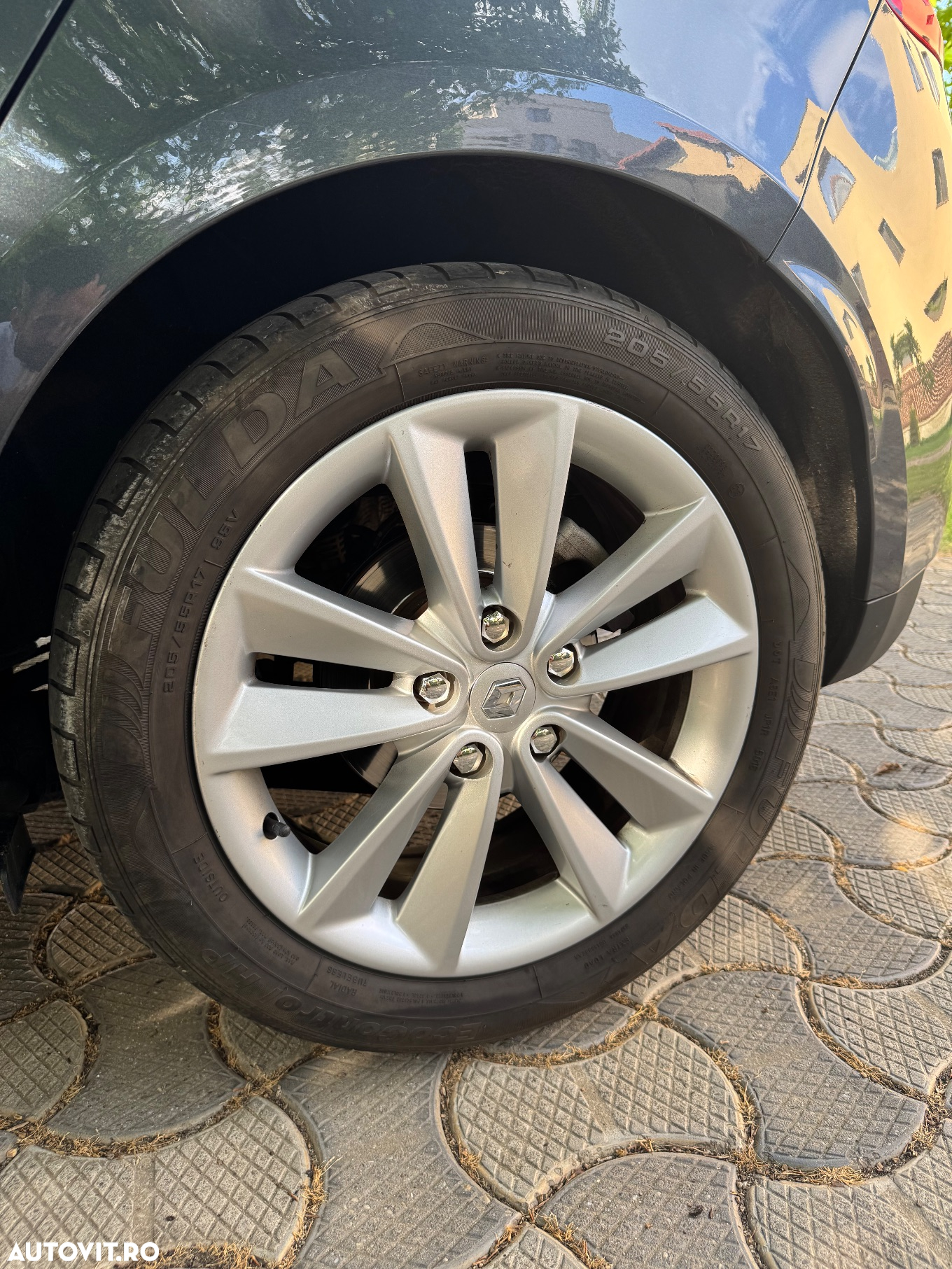 Renault Megane ENERGY dCi EDC Zen - 14