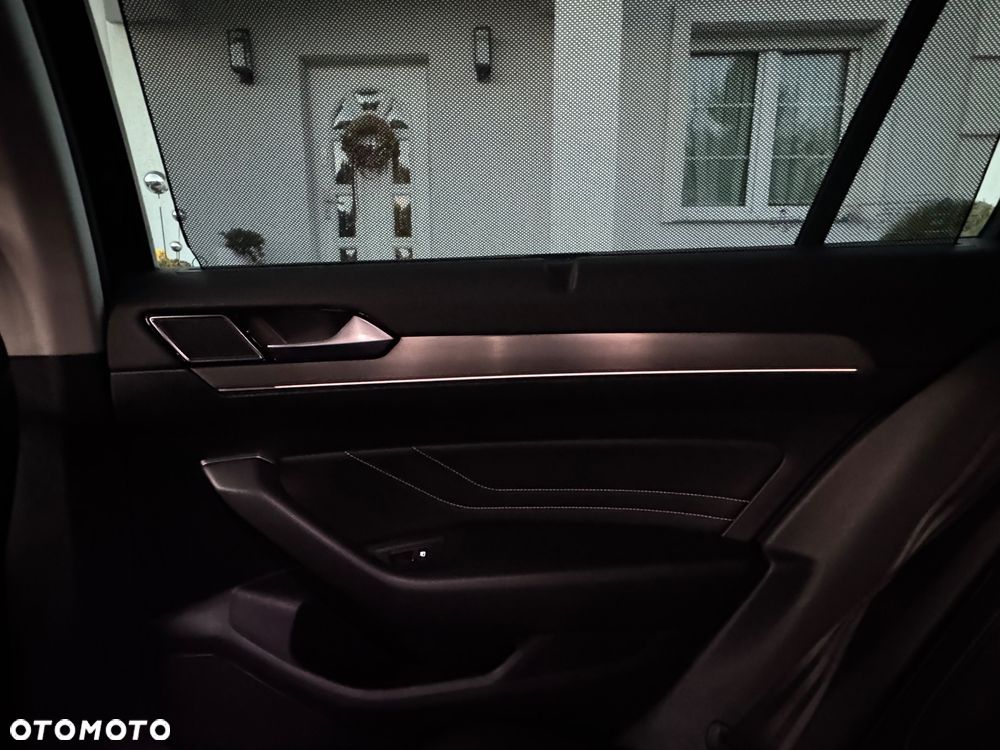 Volkswagen Passat 2.0 TDI Elegance DSG - 14