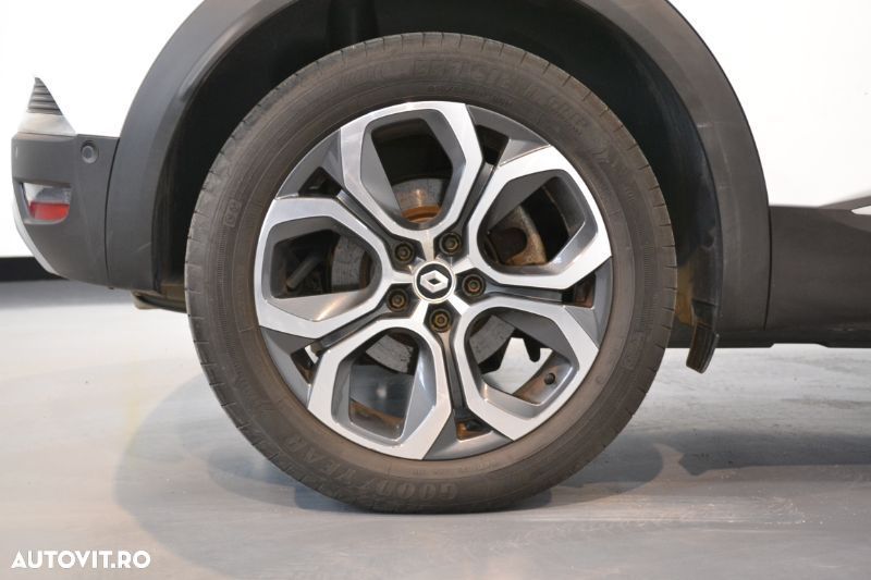 Renault Captur E-Tech Plug-In-Hybrid Intens - 8