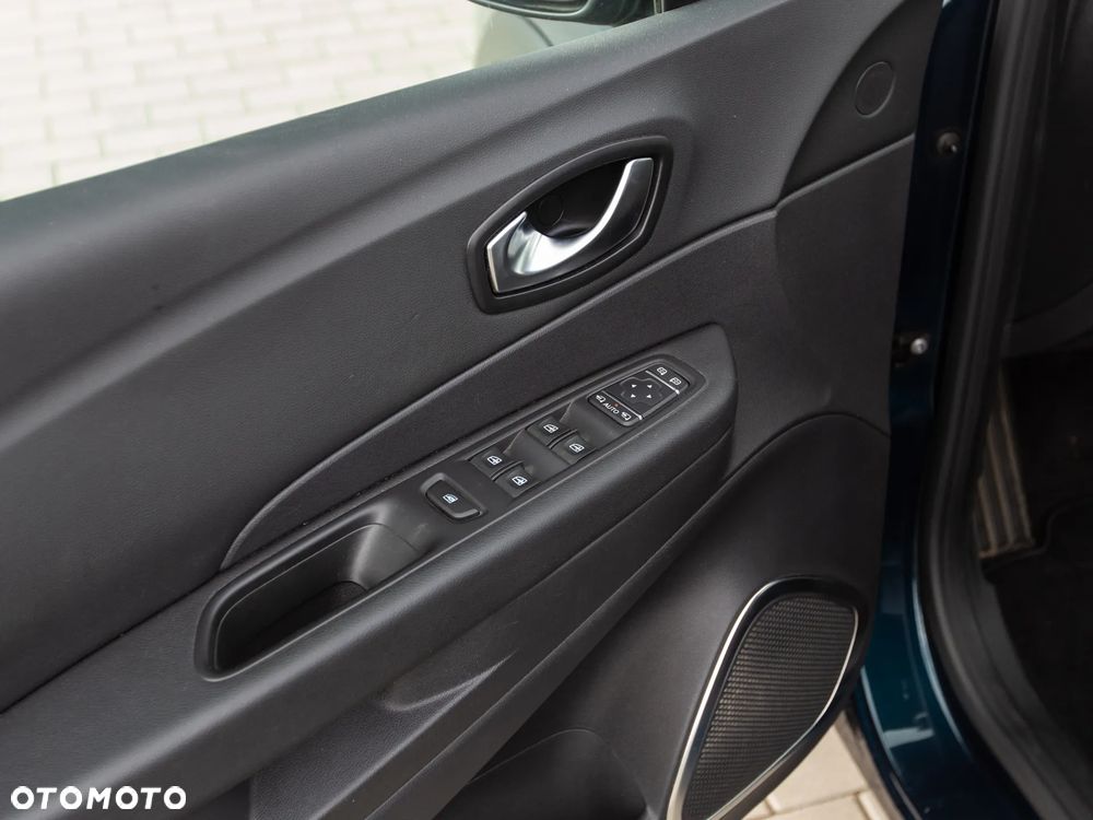 Renault Captur - 22