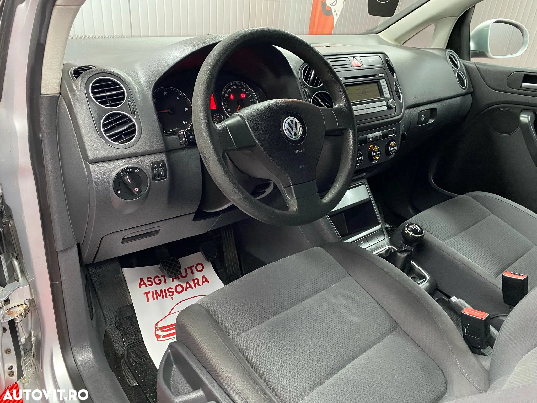 Volkswagen Golf Plus - 9