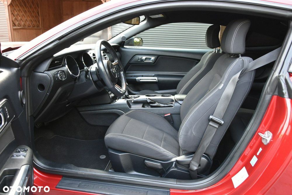 Ford Mustang - 14