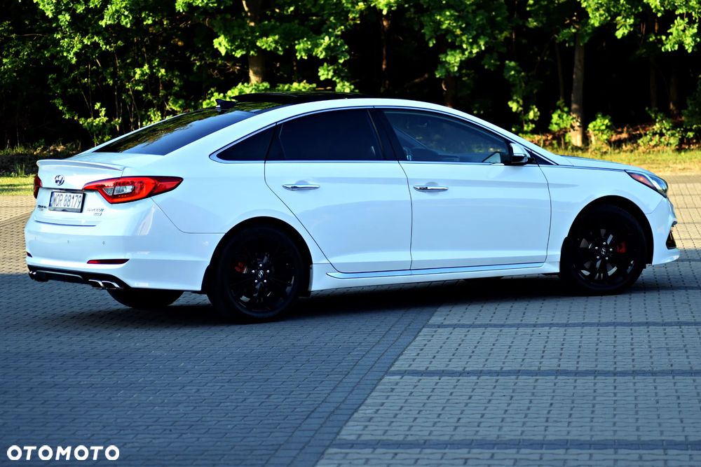 Hyundai Sonata - 2