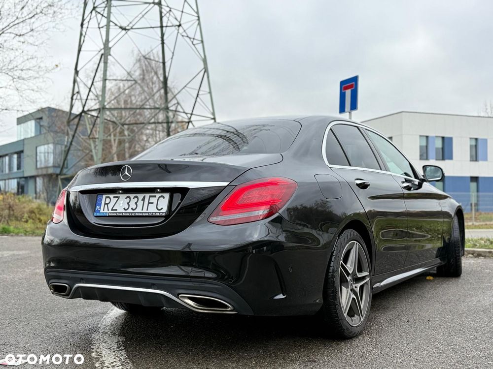 Mercedes-Benz Klasa C 200 4Matic 9G-TRONIC - 13
