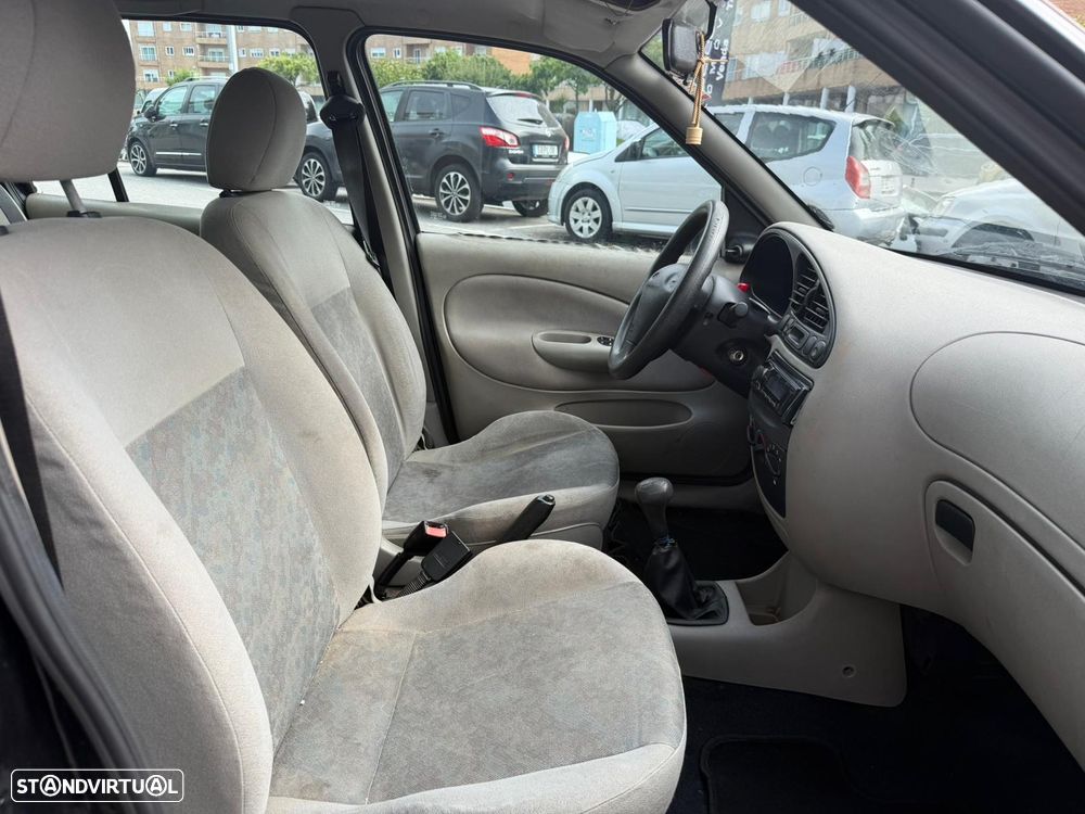 Ford Fiesta 1.25 Studio - 9