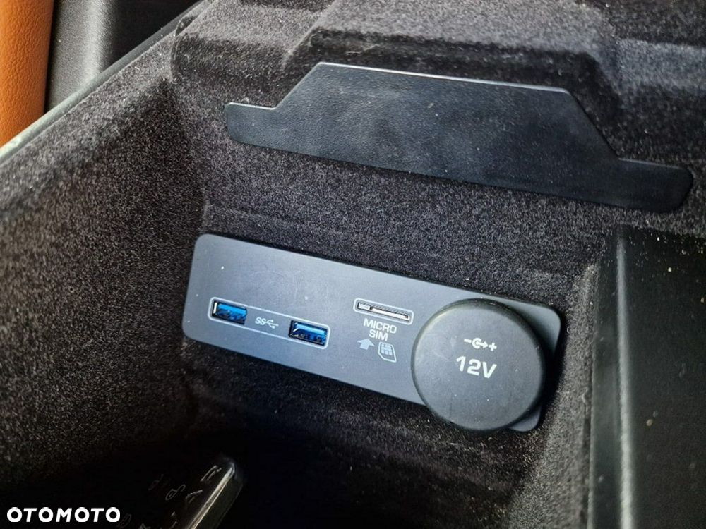 Jaguar F-Type 2.0 Turbo Chequered Flag - 29