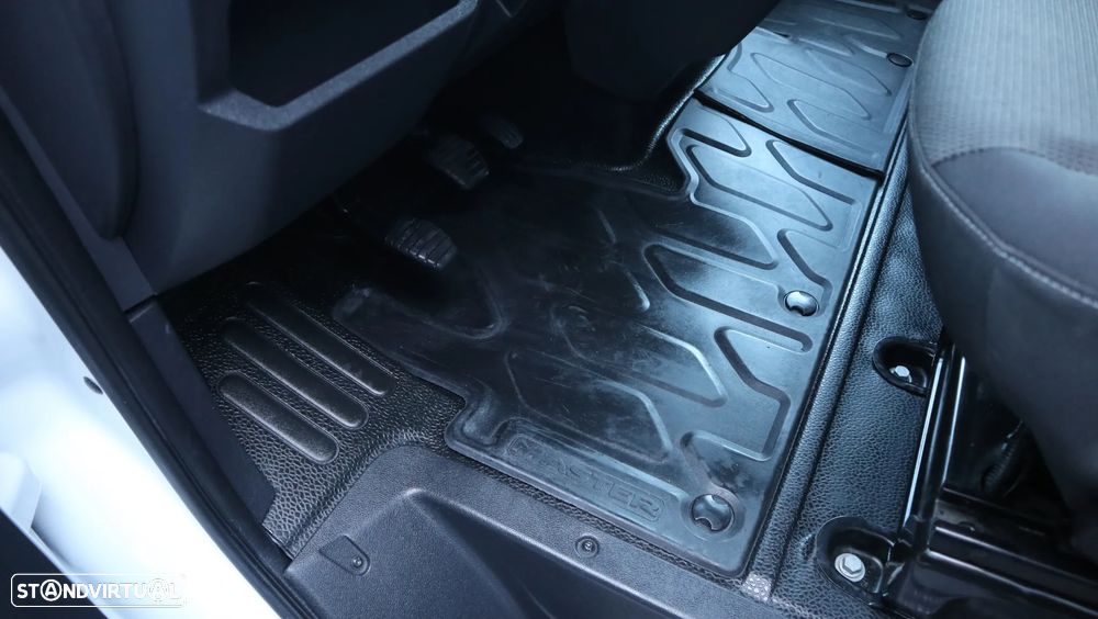 Renault Master 2.3 dci L1H1 135 - Frio Negativo Xarios 300 - 15