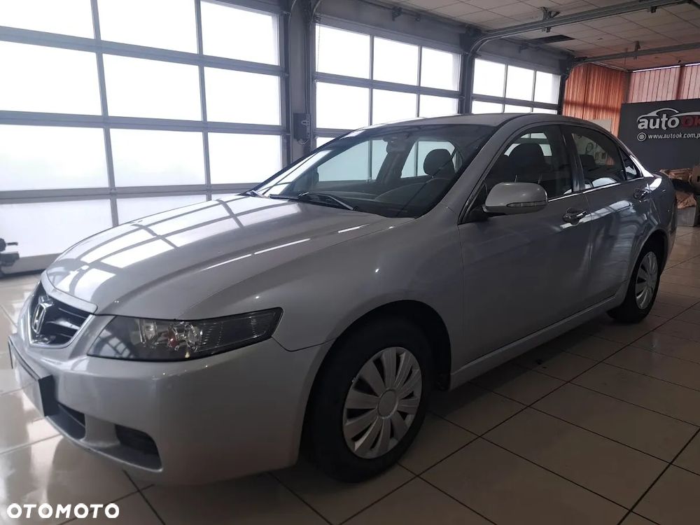 Honda Accord 2004 photo 2