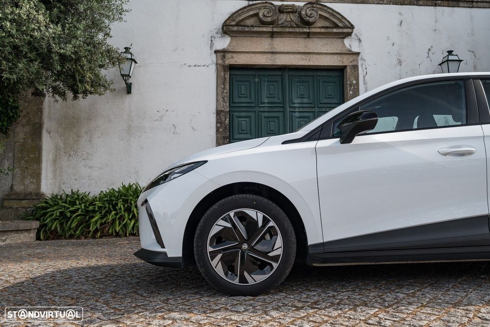 MG MG4 51 kWh Standard - 8