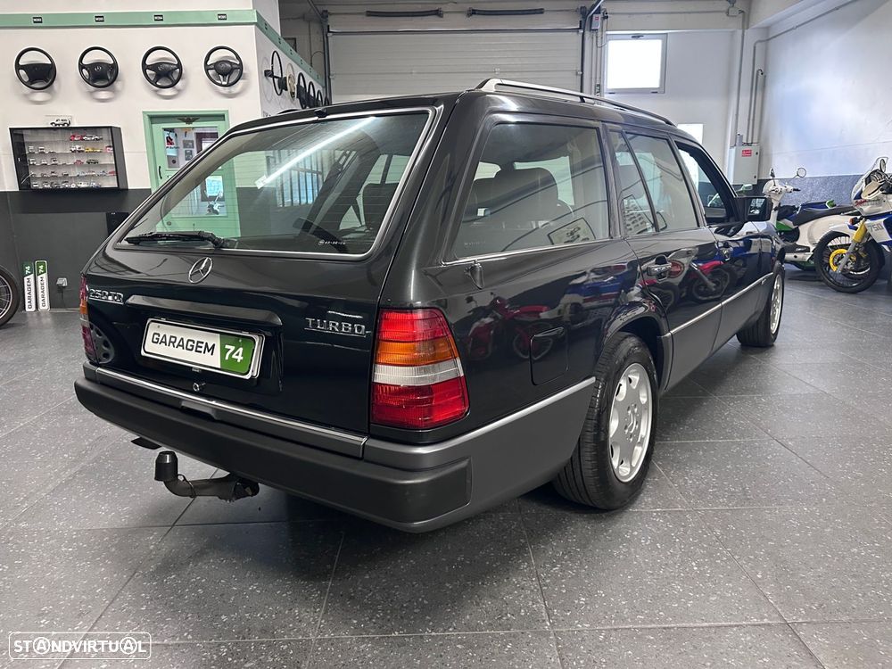 Mercedes-Benz E 250 D Turbo - 17