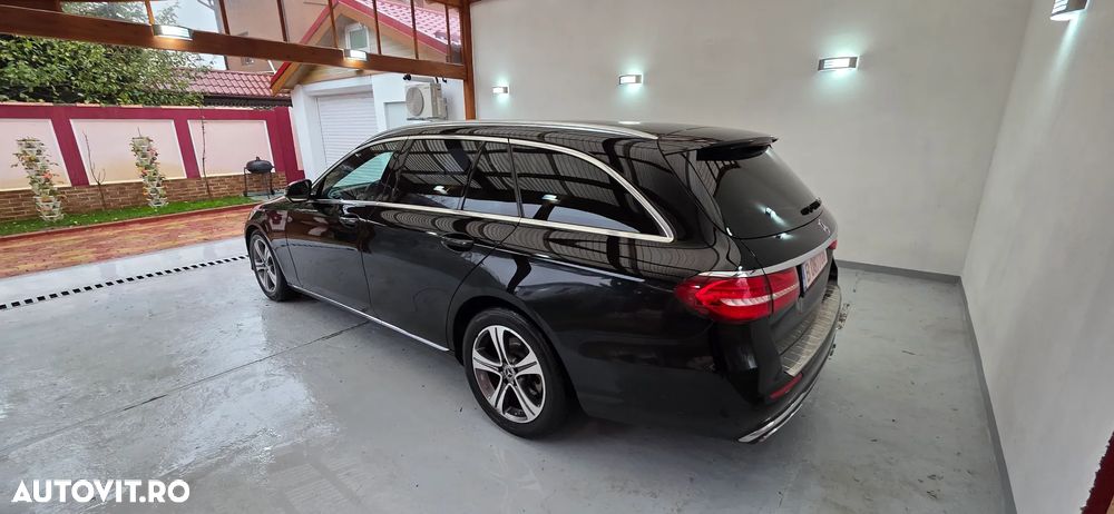 Mercedes-Benz E 220 d T 9G-TRONIC AMG Line - 7