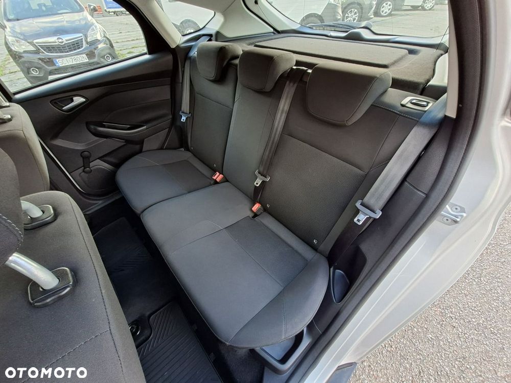 Ford Focus - 24