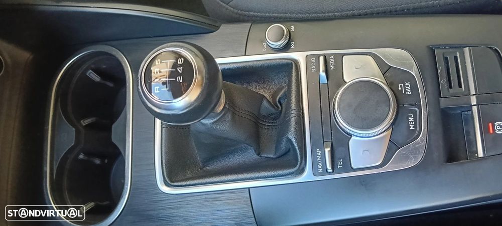 Audi A3 Sportback 30 TFSI Design - 19