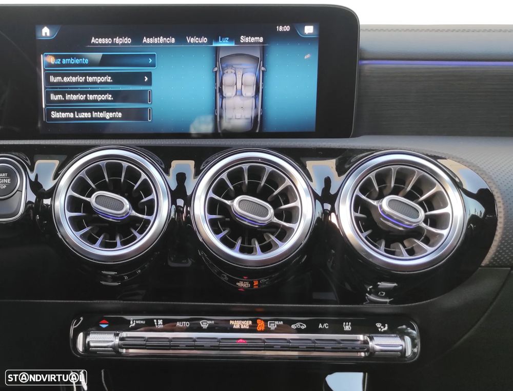 Mercedes-Benz A 250 e AMG Line - 38