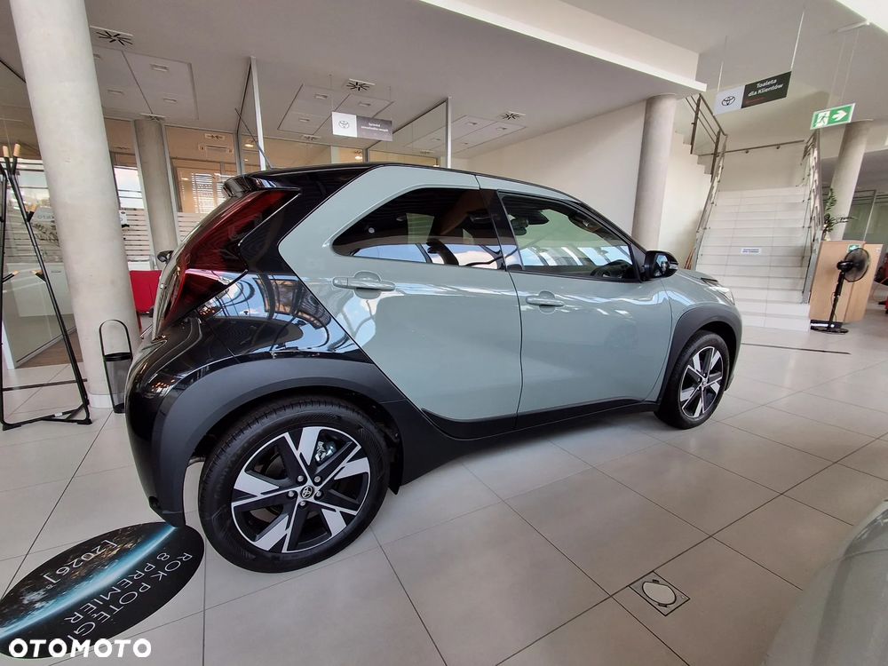 Toyota Aygo X Hybrid 1.5 Style e-CVT - 6